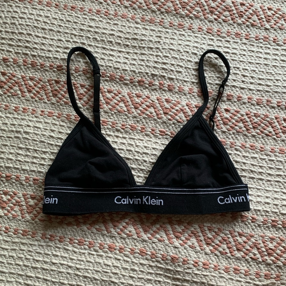 🌼 All Black Calvin Klein Bralette
